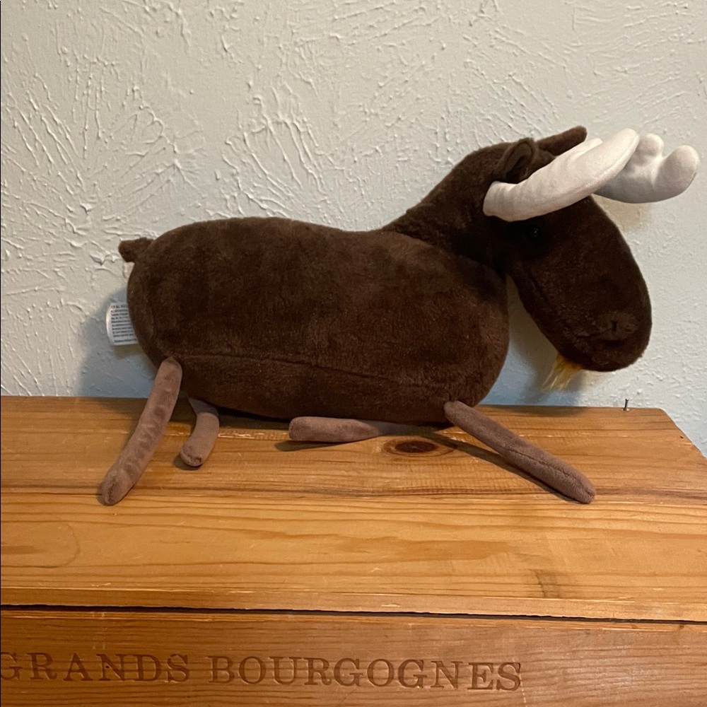 This Moose Belongs to Me Book and Moose Stuffy - Picture 3 of 3